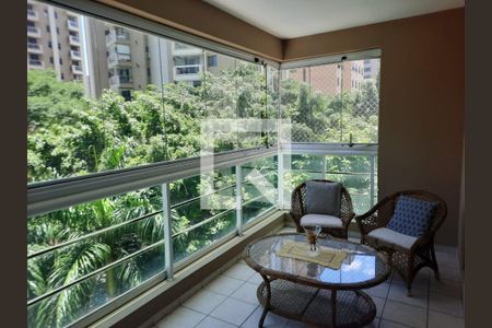Apartamento à venda com 3 quartos, 111m² em Vila Olímpia, São Paulo