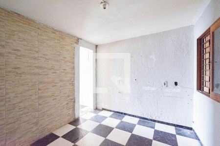 Casa para alugar com 0 quarto, 450m² em Guajuviras, Canoas