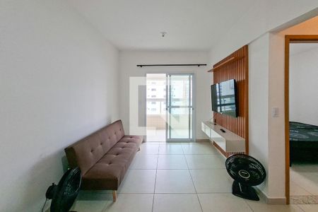 Sala de apartamento para alugar com 2 quartos, 69m² em Vila Tupi, Praia Grande