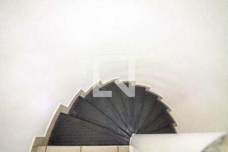 Escada de casa à venda com 3 quartos, 555m² em Jardim dos Estados, São Paulo