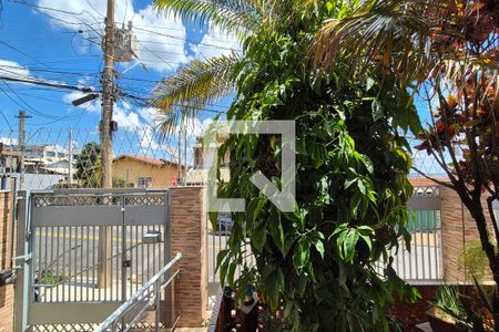 Vista da Sala  de casa à venda com 3 quartos, 390m² em Vila Mimosa, Campinas
