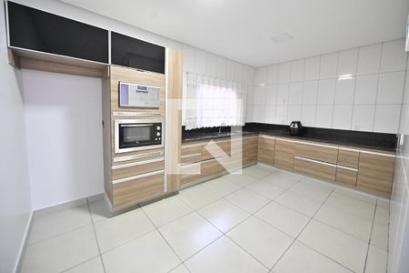 Casa para alugar com 3 quartos, 250m² em Jardim Novo Mundo, Goiânia