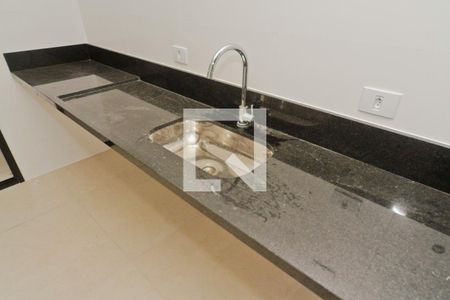 Cozinha de casa à venda com 2 quartos, 130m² em Vila Carolina, São Paulo