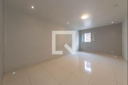 Quarto de casa para alugar com 1 quarto, 120m² em Capão Redondo, São Paulo