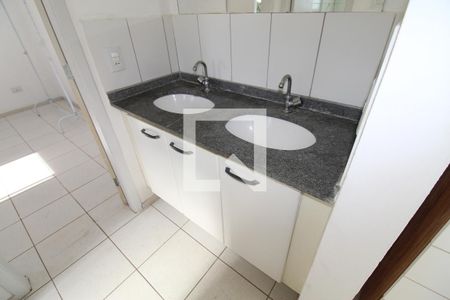 Banheiro de apartamento para alugar com 1 quarto, 40m² em Urbanova, São José dos Campos