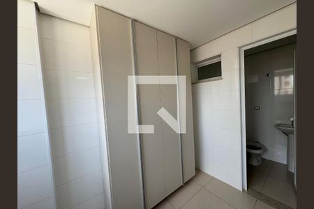 Quarto 1 de apartamento para alugar com 4 quartos, 190m² em Lídice, Uberlândia