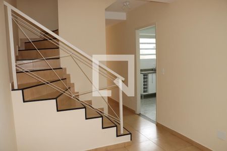 Casa de Condomínio para alugar com 2 quartos, 54m² em Petrópolis, Cotia