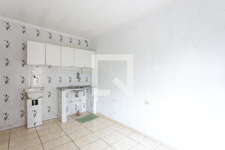 Cozinha  de casa para alugar com 1 quarto, 50m² em Conjunto Residencial José Bonifácio, São Paulo