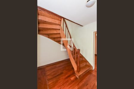 Hall de entrada de casa para alugar com 3 quartos, 350m² em Liberdade, São Paulo