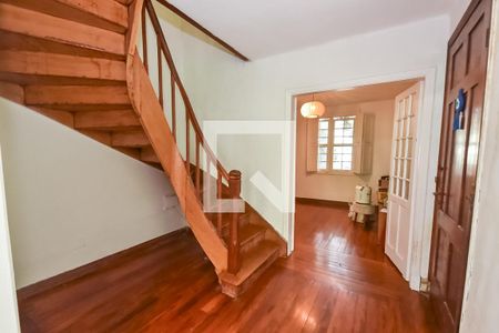 Hall de entrada de casa para alugar com 3 quartos, 350m² em Liberdade, São Paulo