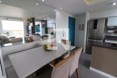 Sala de apartamento à venda com 2 quartos, 56m² em Vila Osasco, Osasco