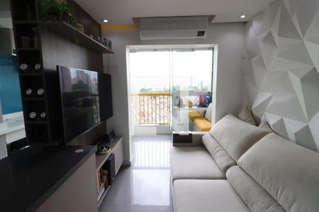 Sala de apartamento à venda com 2 quartos, 56m² em Vila Osasco, Osasco