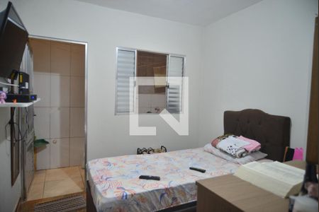 Quarto  de casa à venda com 3 quartos, 306m² em Vila Bela Vista, Santo André