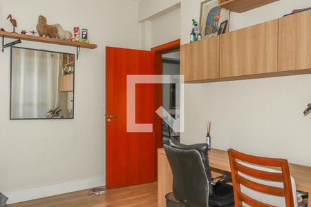Escritório / Quarto de apartamento à venda com 3 quartos, 220m² em Rio Branco, Porto Alegre