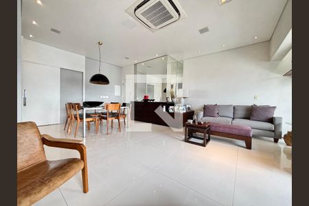 Sala de apartamento à venda com 3 quartos, 215m² em Moema, São Paulo