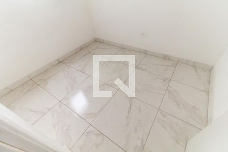 Quarto 2 de apartamento para alugar com 2 quartos, 56m² em Cidade Líder, São Paulo