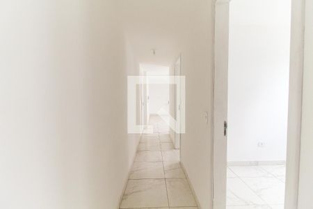 Corredor de apartamento para alugar com 3 quartos, 90m² em Cidade Líder, São Paulo