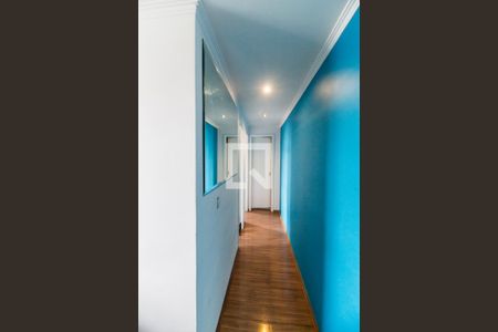 Corredor de apartamento para alugar com 2 quartos, 50m² em Vila da Oportunidade, Carapicuíba