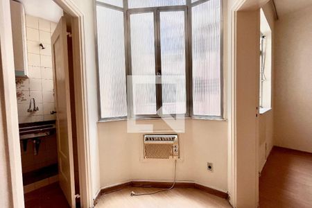 Sala  de apartamento para alugar com 3 quartos, 98m² em Copacabana, Rio de Janeiro