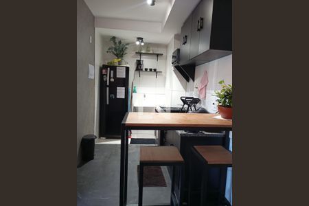 Cozinha de apartamento para alugar com 2 quartos, 47m² em Santo Cristo, Rio de Janeiro