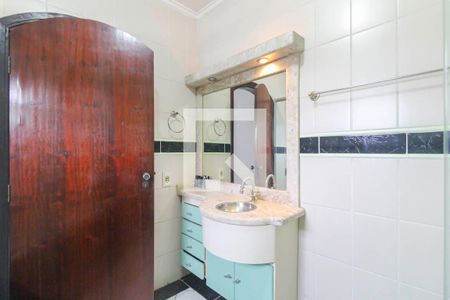 Banheiro da Suíte de casa para alugar com 3 quartos, 230m² em Cidade Satelite Santa Barbara, São Paulo