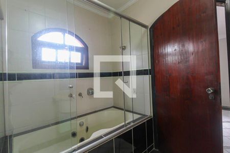 Banheiro da Suíte de casa para alugar com 3 quartos, 230m² em Cidade Satelite Santa Barbara, São Paulo