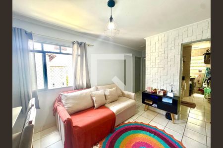 Sala de apartamento para alugar com 2 quartos, 38m² em Vila Nova Bonsucesso, Guarulhos