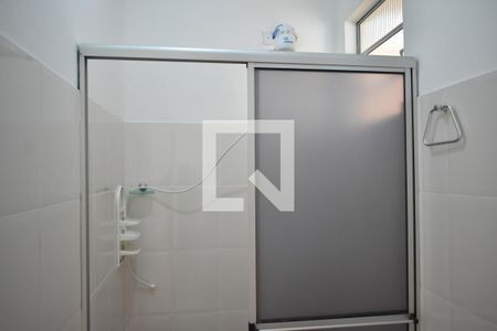 Banheiro de casa para alugar com 1 quarto, 51m² em Chácara Inglesa, São Paulo