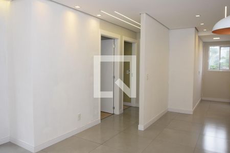 Sala de apartamento para alugar com 2 quartos, 54m² em Jardim de Lourdes, Embu das Artes
