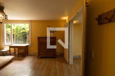 Sala 2 de casa de condomínio para alugar com 2 quartos, 400m² em Rio Cotia, Cotia