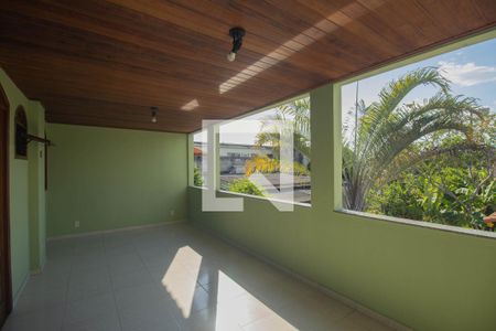 Varanda de casa para alugar com 2 quartos, 55m² em Jardim Catarina, São Gonçalo