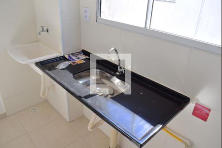Cozinha e Área de Serviço de apartamento para alugar com 2 quartos, 41m² em Parque Residencial Candido Portinari, Ribeirão Preto
