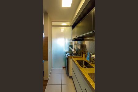 Cozinha  de apartamento à venda com 2 quartos, 60m² em Vila Nova, Porto Alegre