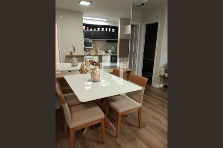 Sala de apartamento à venda com 2 quartos, 60m² em Vila Nova, Porto Alegre