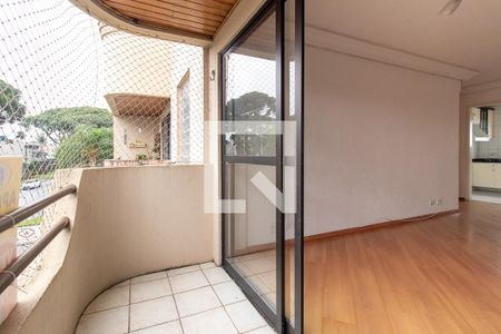 Varada da Sala de apartamento para alugar com 3 quartos, 83m² em Boqueirão, Curitiba
