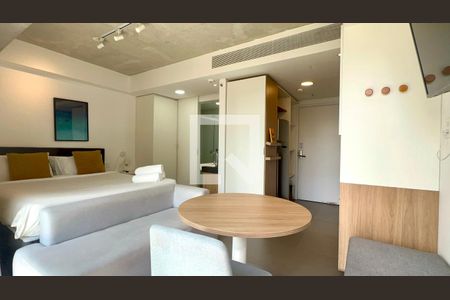 Studio de kitnet/studio para alugar com 1 quarto, 28m² em Jardim das Bandeiras, São Paulo