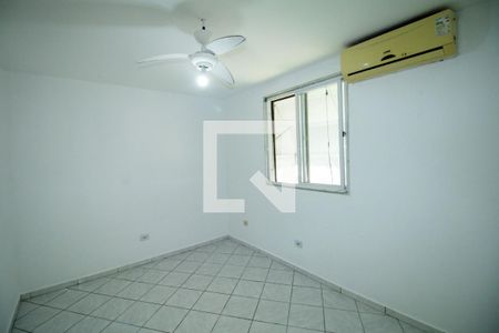 Quarto 1 de casa para alugar com 3 quartos, 100m² em Brás de Pina, Rio de Janeiro