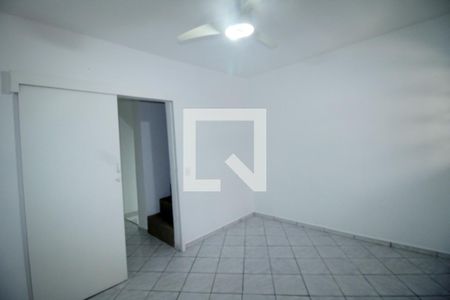 Quarto 2 de casa para alugar com 3 quartos, 100m² em Brás de Pina, Rio de Janeiro