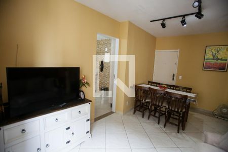Sala de apartamento para alugar com 2 quartos, 58m² em Tanque, Rio de Janeiro