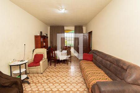 Sala de TV de casa à venda com 4 quartos, 328m² em Miramar (barreiro), Belo Horizonte