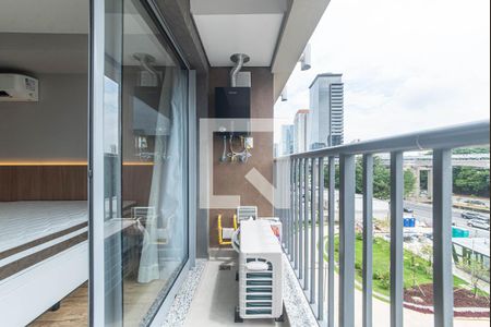 Varanda de kitnet/studio para alugar com 1 quarto, 24m² em Vila Cordeiro, São Paulo