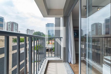 Varanda de kitnet/studio para alugar com 1 quarto, 24m² em Vila Cordeiro, São Paulo