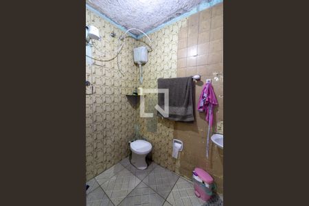 Banheiro de casa à venda com 1 quarto, 276m² em Vila Inglesa, São Paulo