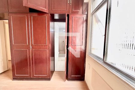 Suite  de apartamento à venda com 3 quartos, 70m² em Copacabana, Rio de Janeiro