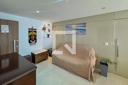 Sala de apartamento para alugar com 3 quartos, 90m² em Santa Cruz, Belo Horizonte