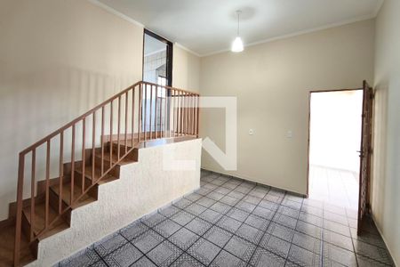 Sala  de casa para alugar com 3 quartos, 150m² em Parque Jambeiro, Campinas