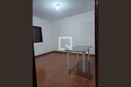 Quarto de casa à venda com 2 quartos, 150m² em Vila Liviero, São Paulo
