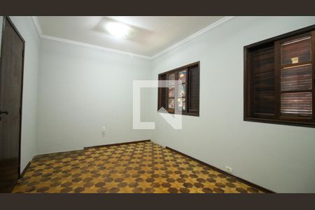 Casa para alugar com 3 quartos, 250m² em Vila Margarida, São Paulo