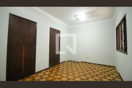 Casa para alugar com 3 quartos, 250m² em Vila Margarida, São Paulo