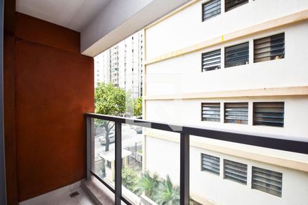 varanda Sala de kitnet/studio à venda com 1 quarto, 31m² em Jardim Paulista, São Paulo